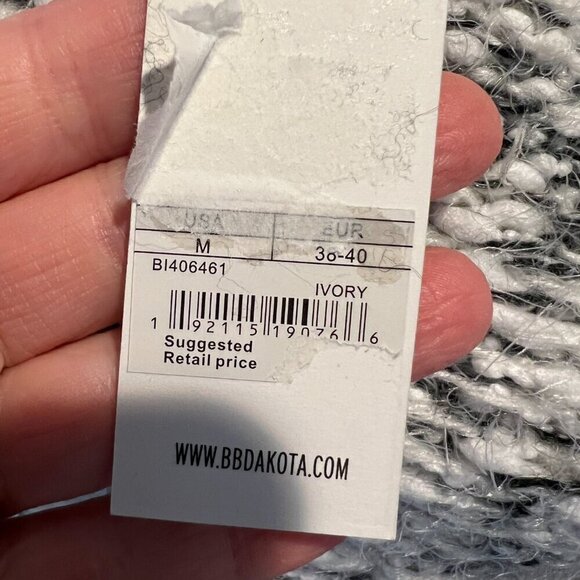 NWT BB Dakota White & Gray Open Front Knit Eyelash Cardigan, Size Medium - Picture 16 of 16